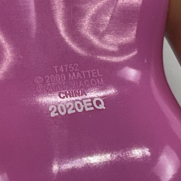 Dora the Explorer Doll 9” Mattel 2009 Swimsuit White Shoes Adventure - Picture 8 of 8